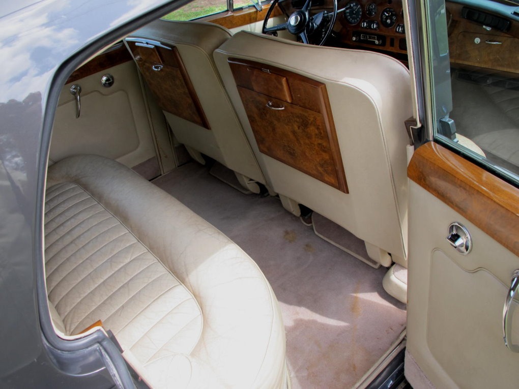 Used-1963-Rolls-Royce-Silver-Cloud-III-Standard-Sedan