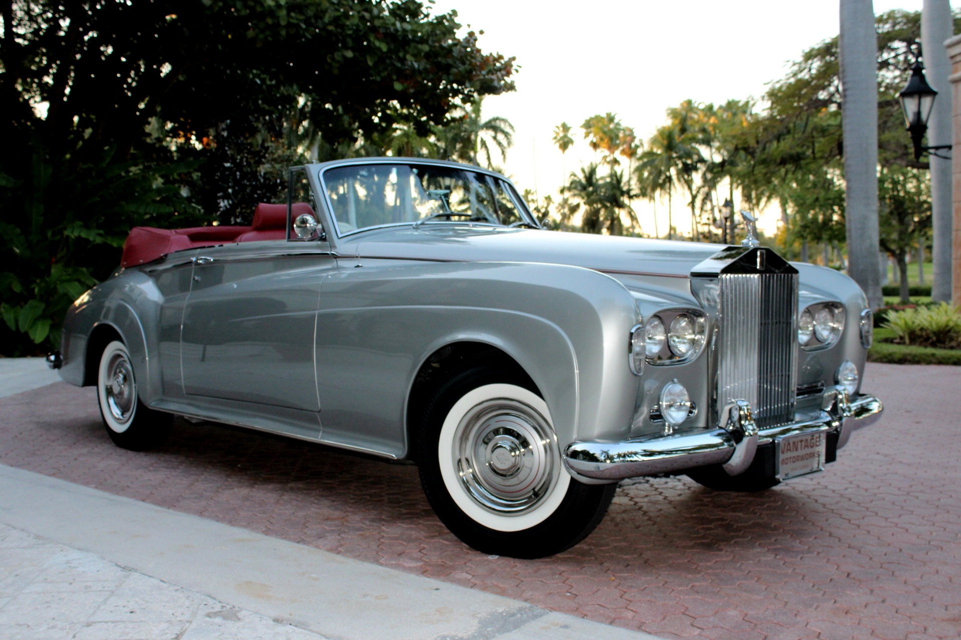 Chi tiết hơn 65 về rolls royce silver cloud convertible hay nhất - Du ...