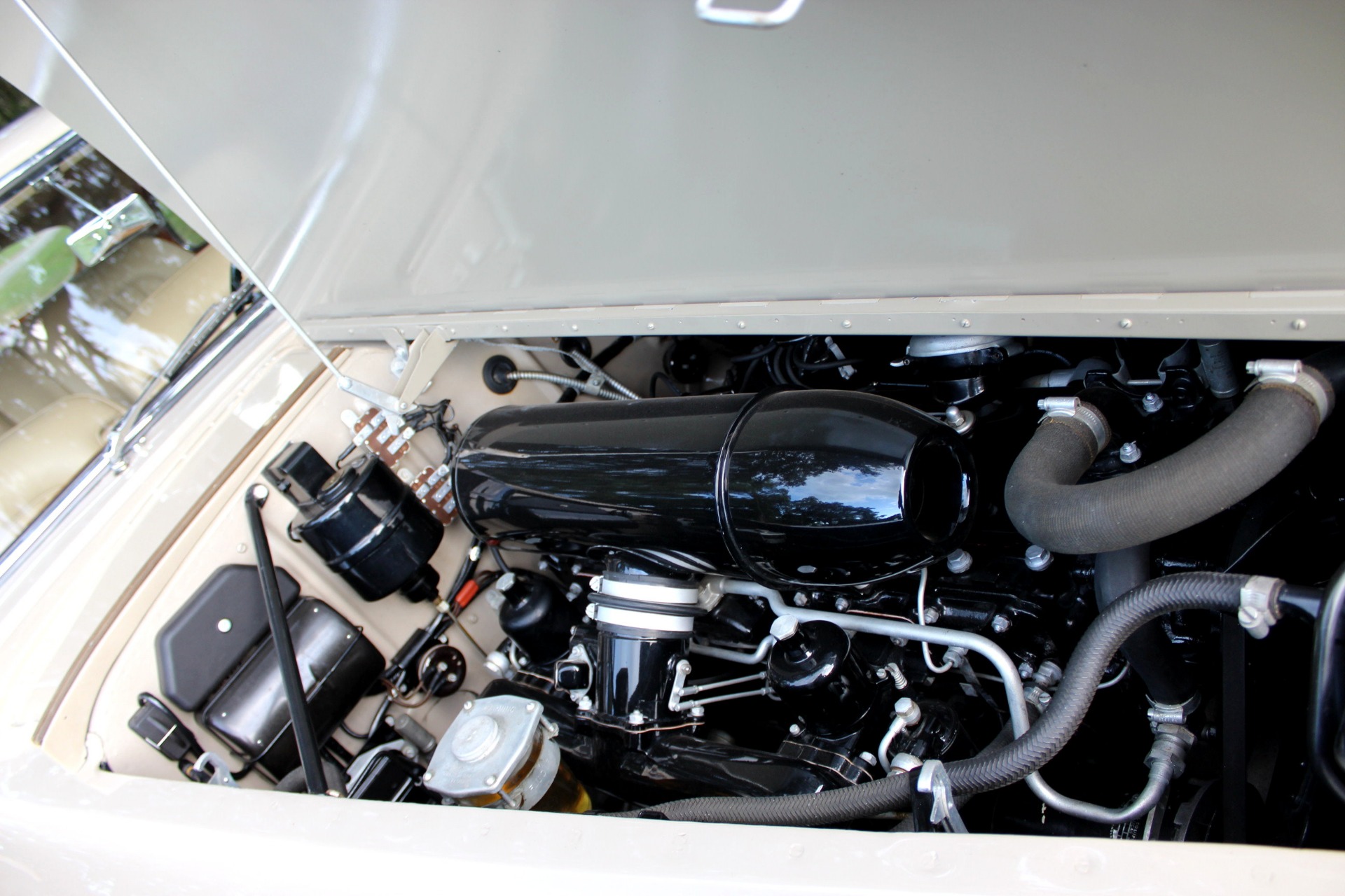 Used-1956-Bentley-S-Continental-HJ-Mulliner-Design-7400-FASTBACK