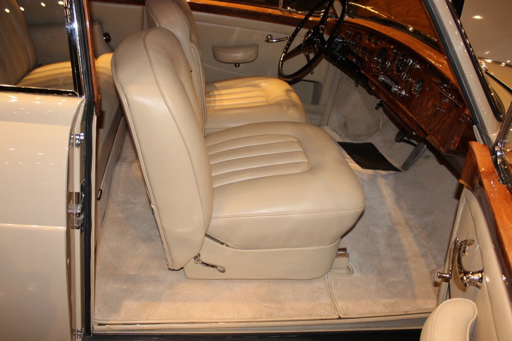 Used-1956-Bentley-S-Continental-HJ-Mulliner-Design-7400-FASTBACK
