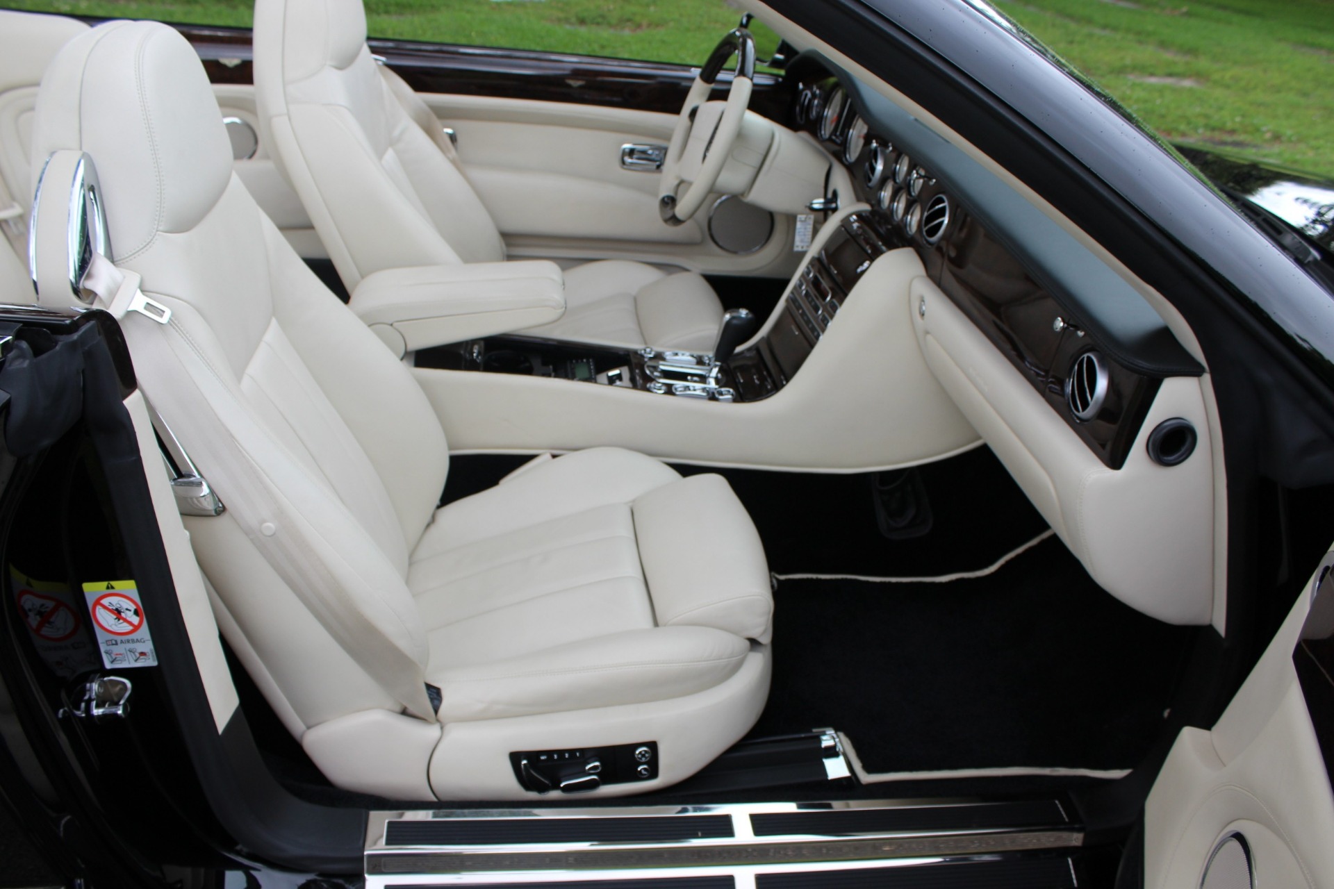 Used-2009-Bentley-Azure