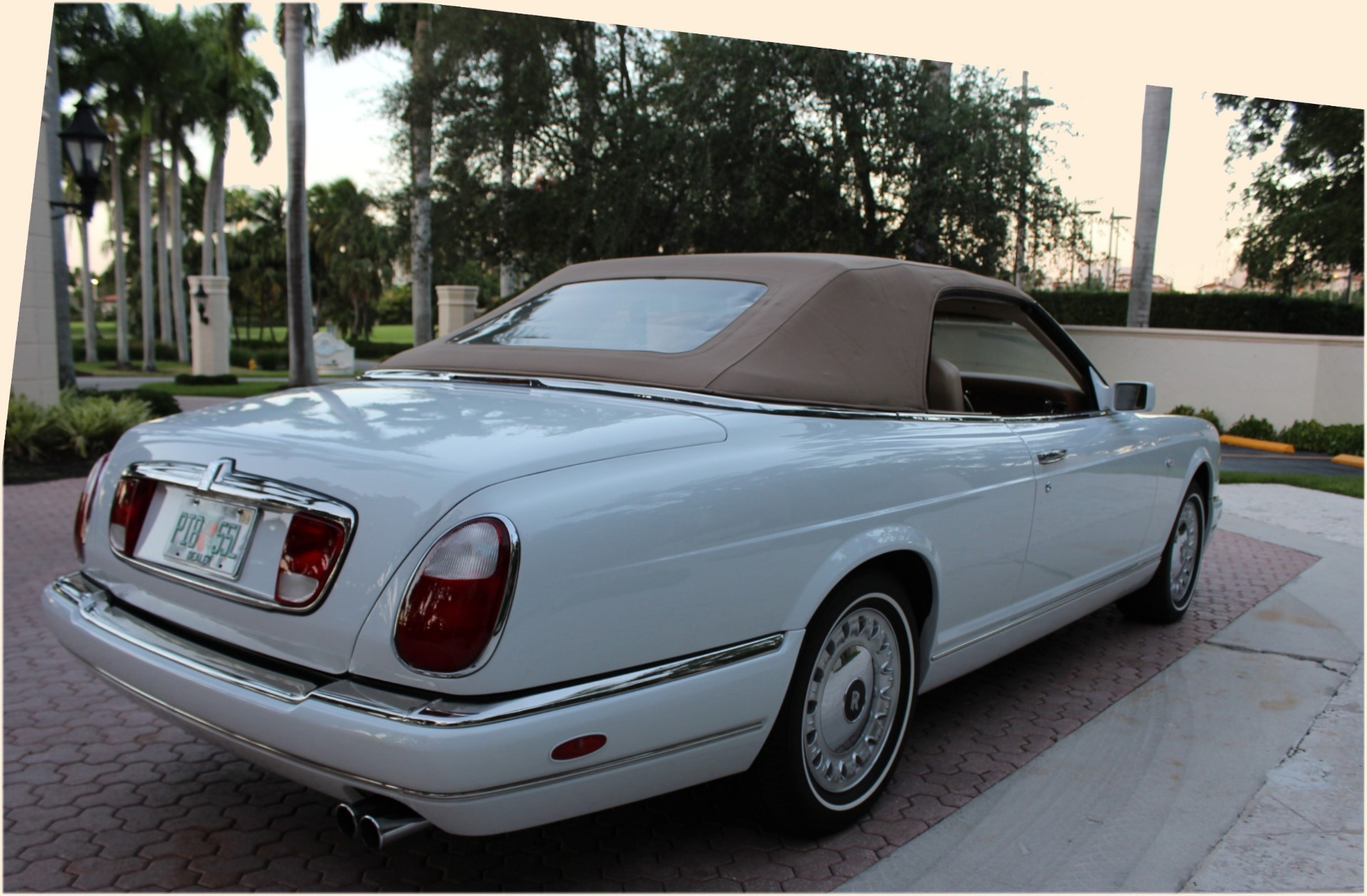 Used-2001-Rolls-Royce-Corniche-335-Hp-Turbo