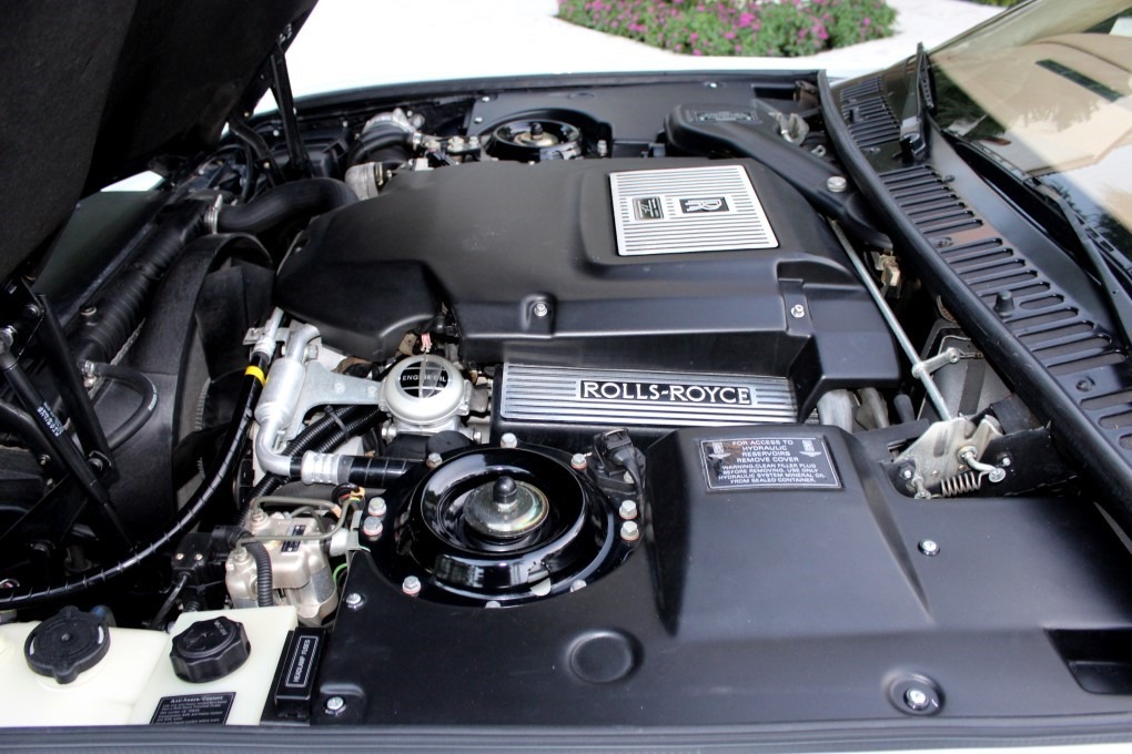 Used-2001-Rolls-Royce-Corniche-335-Hp-Turbo