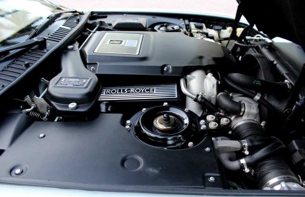 Used-2001-Rolls-Royce-Corniche-335-Hp-Turbo
