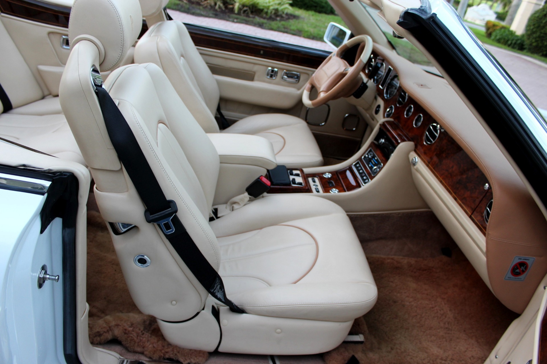 Used-2001-Rolls-Royce-Corniche-335-Hp-Turbo