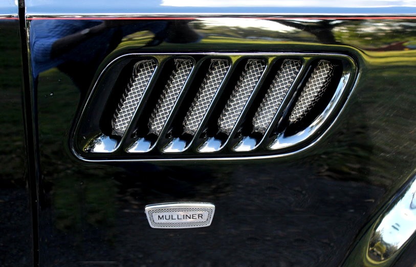 Used-2003-Bentley-Azure-Final-Series