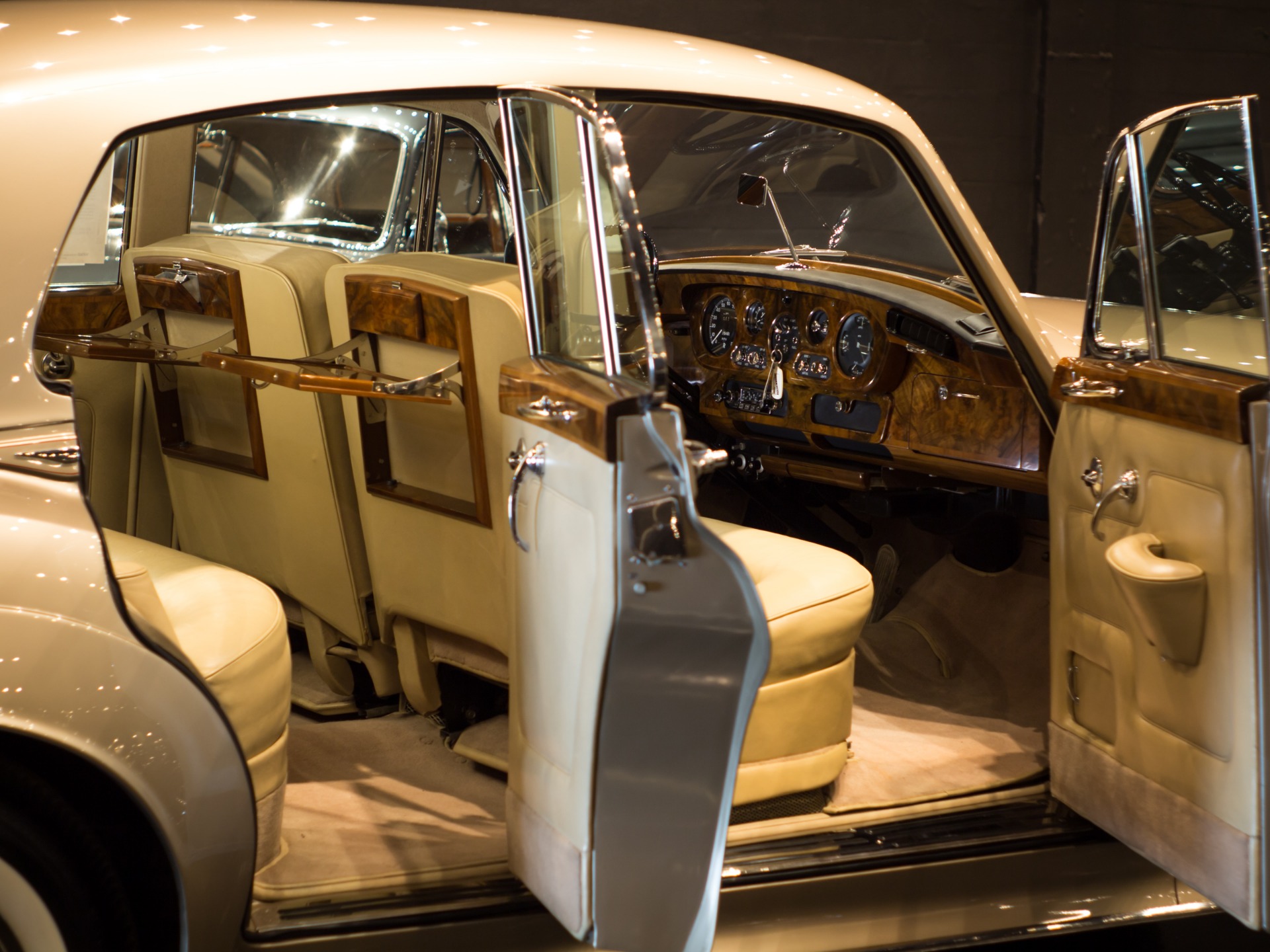 Used-1965-Rolls-Royce-Silver-Cloud-III