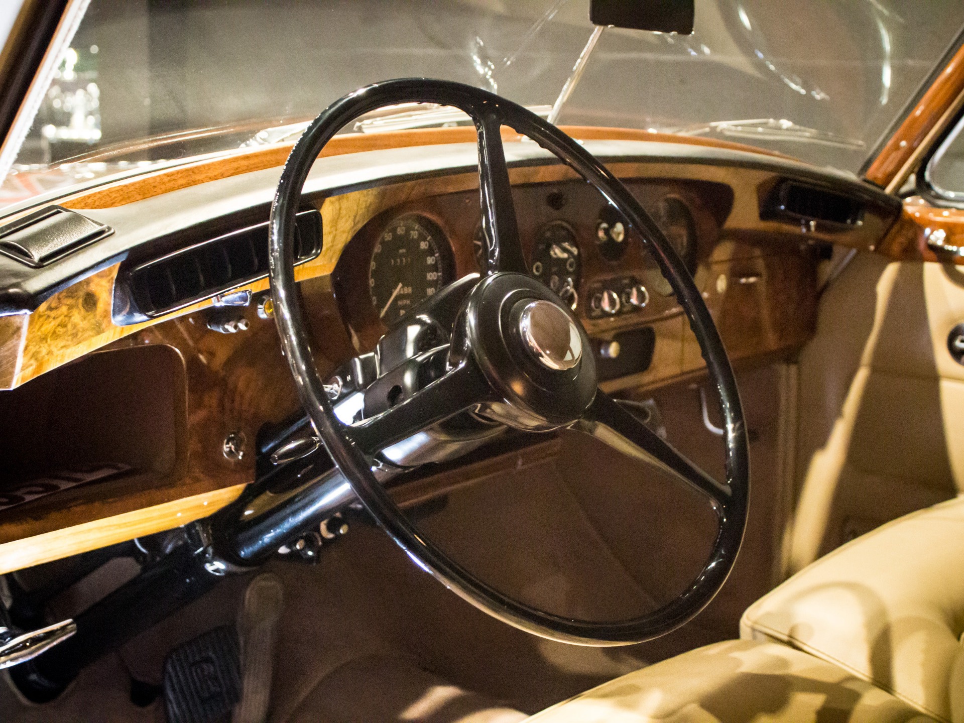 Used-1965-Rolls-Royce-Silver-Cloud-III