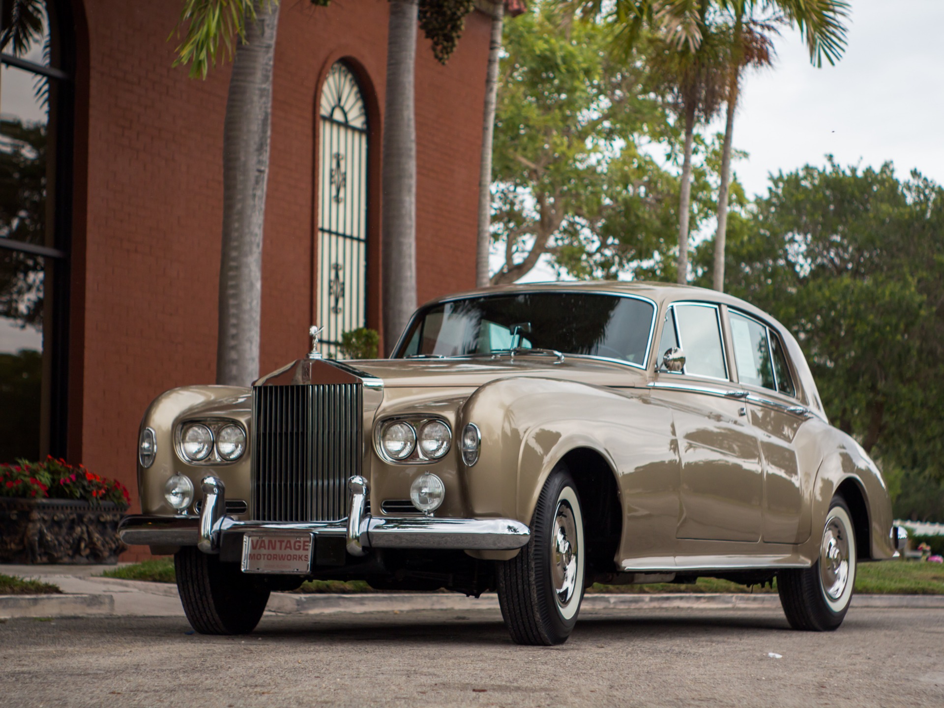 1965 Rolls-Royce Silver Cloud III - Klassische Fahrzeuge 02.07.2022 -  Erzielter Preis: EUR 34.500 - Dorotheum