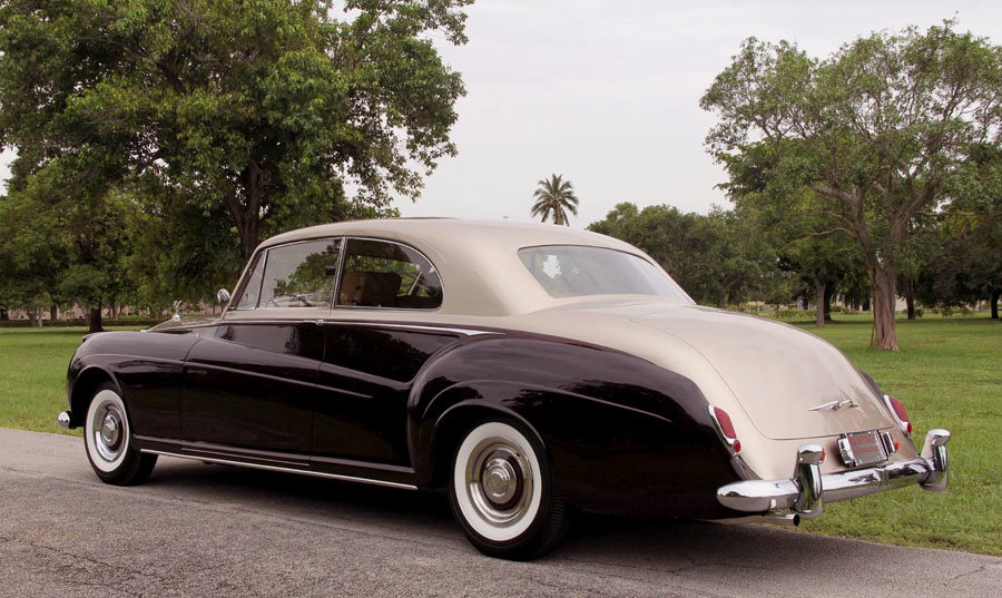 ROLLS-ROYCE PHANTOM II, RATIONAL ELEGANCE - Auto&Design