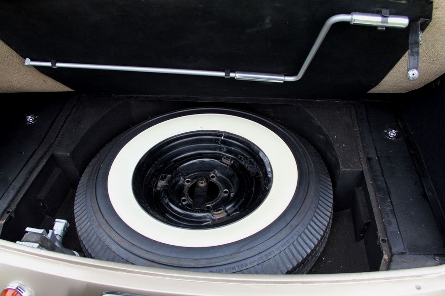 Used-1961-Rolls-Royce-Phantom-V-PV55-Two-door-Touring-Saloon