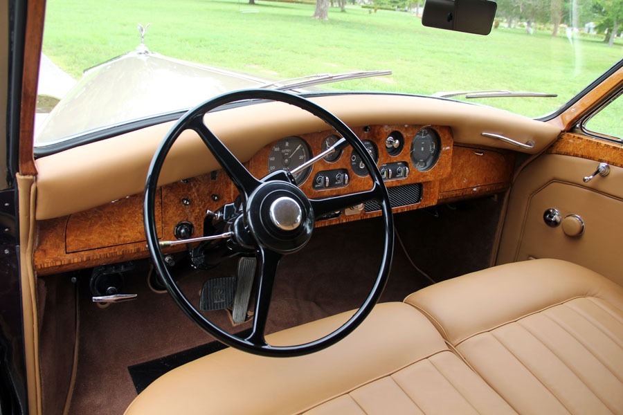 Used-1961-Rolls-Royce-Phantom-V-PV55-Two-door-Touring-Saloon