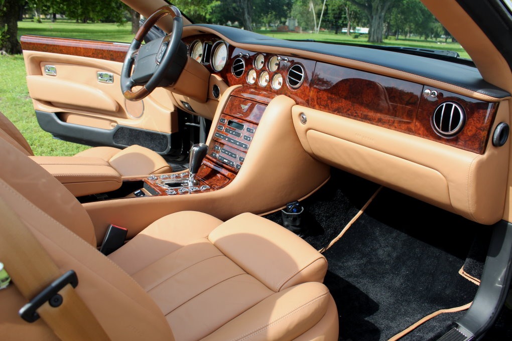 Used-2007-Bentley-Azure