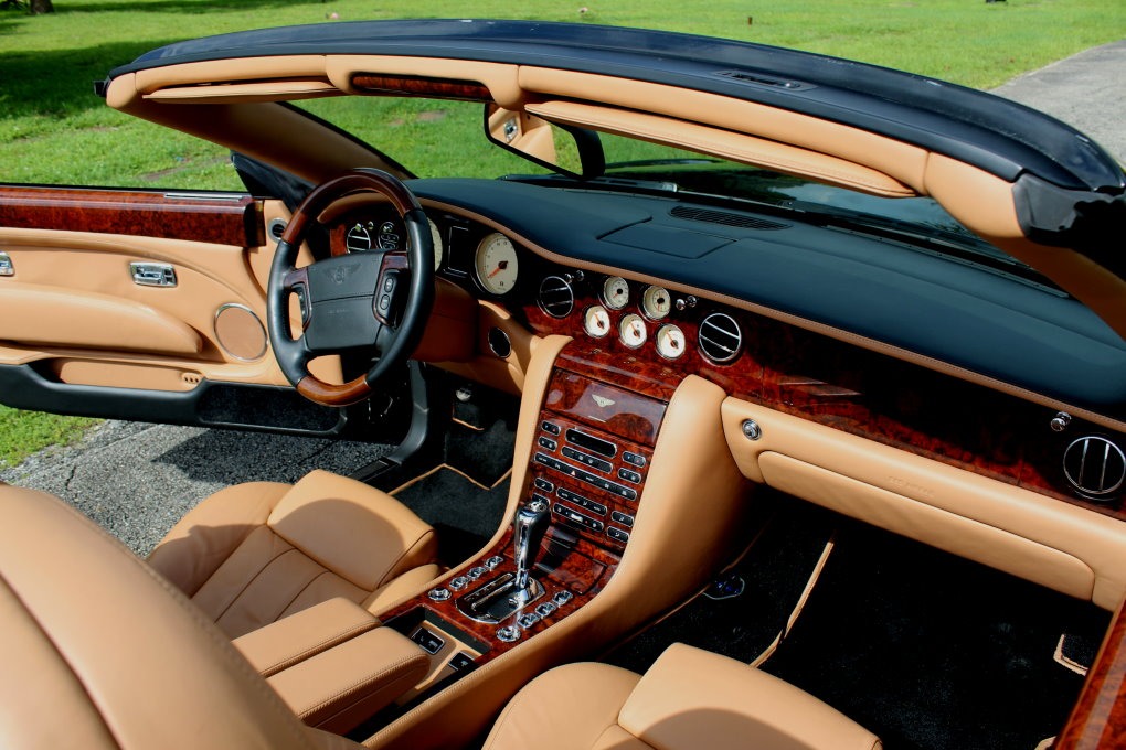 Used-2007-Bentley-Azure