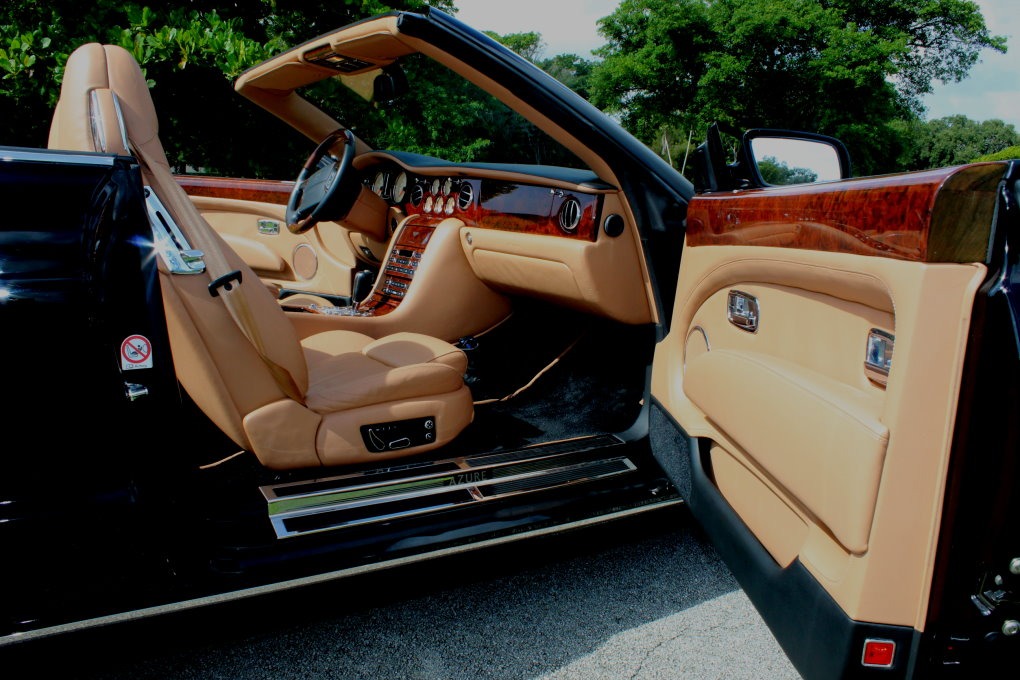 Used-2007-Bentley-Azure