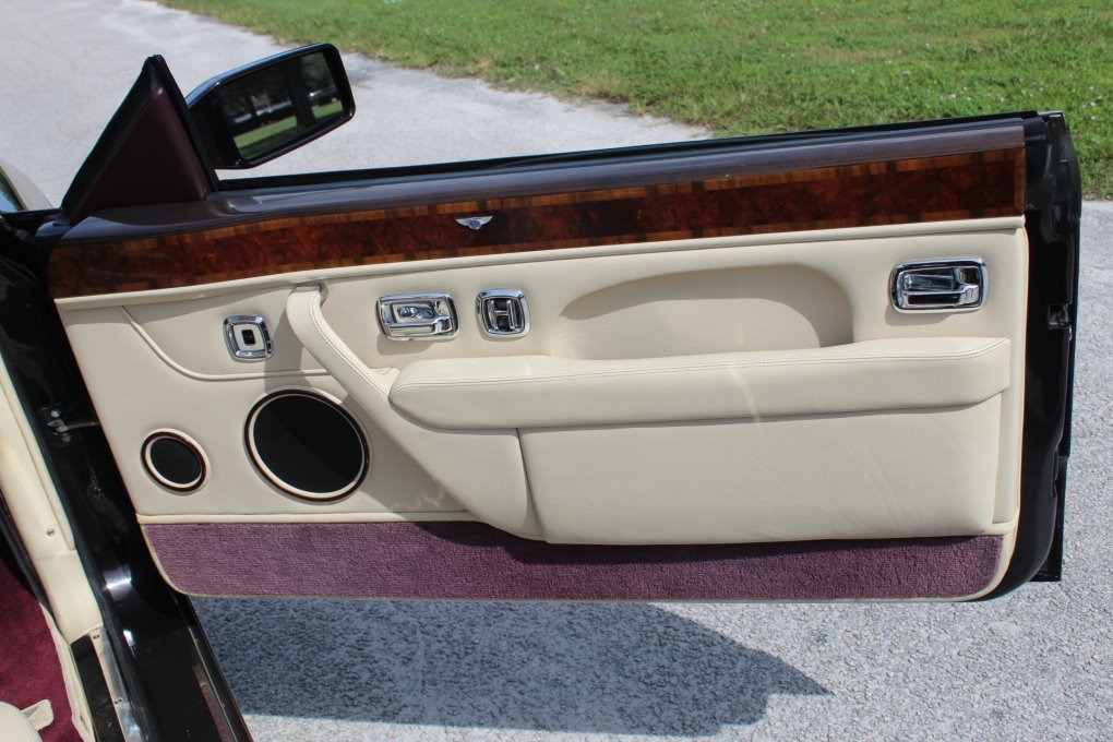 Used-1998-BENTLEY-Azure-345-Hp-Turbo