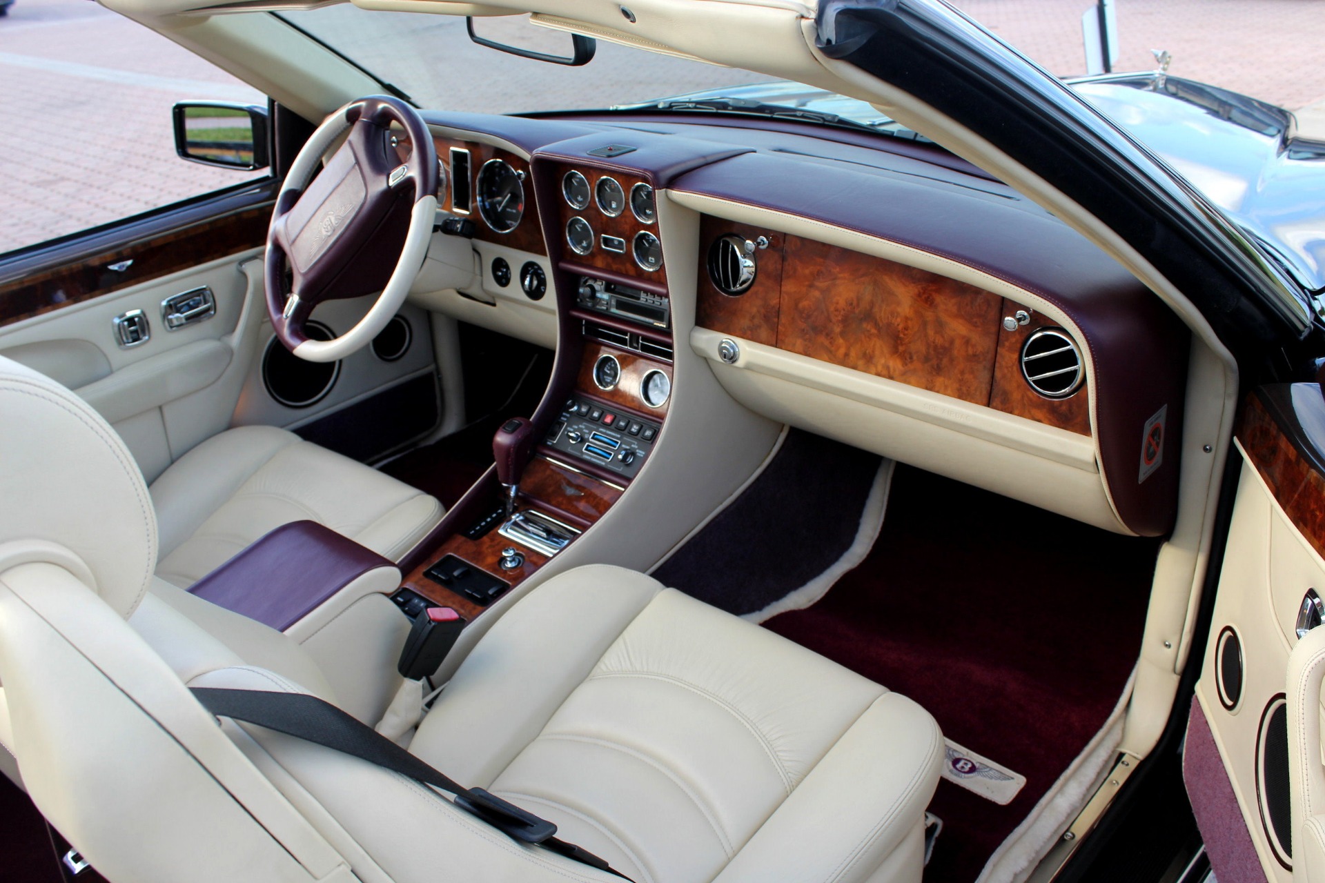 Used-1998-BENTLEY-Azure-345-Hp-Turbo