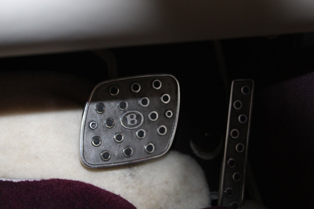 Used-1998-BENTLEY-AZURE