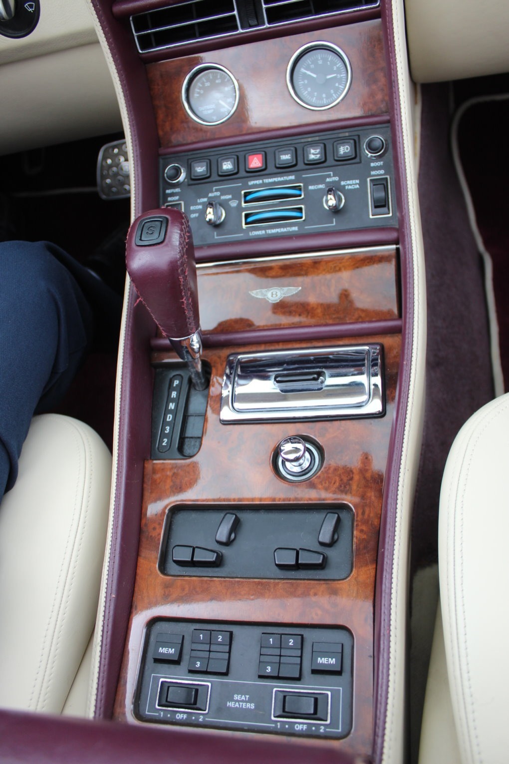 Used-1998-BENTLEY-Azure-345-Hp-Turbo