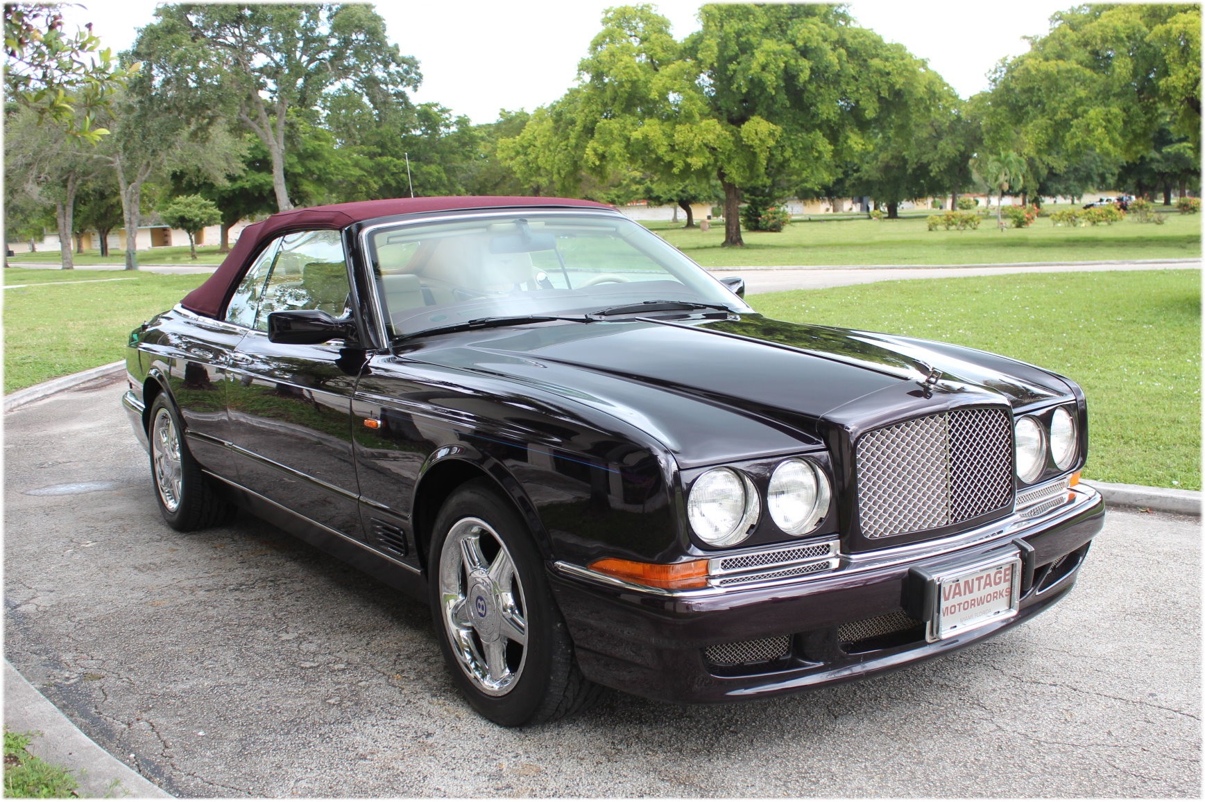 Used-1998-BENTLEY-Azure-345-Hp-Turbo