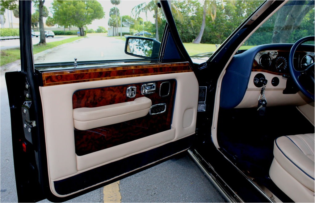 Used-1999-ROLLS-ROYCE-Silver-Spur-Park-Ward-Touring-Limousine