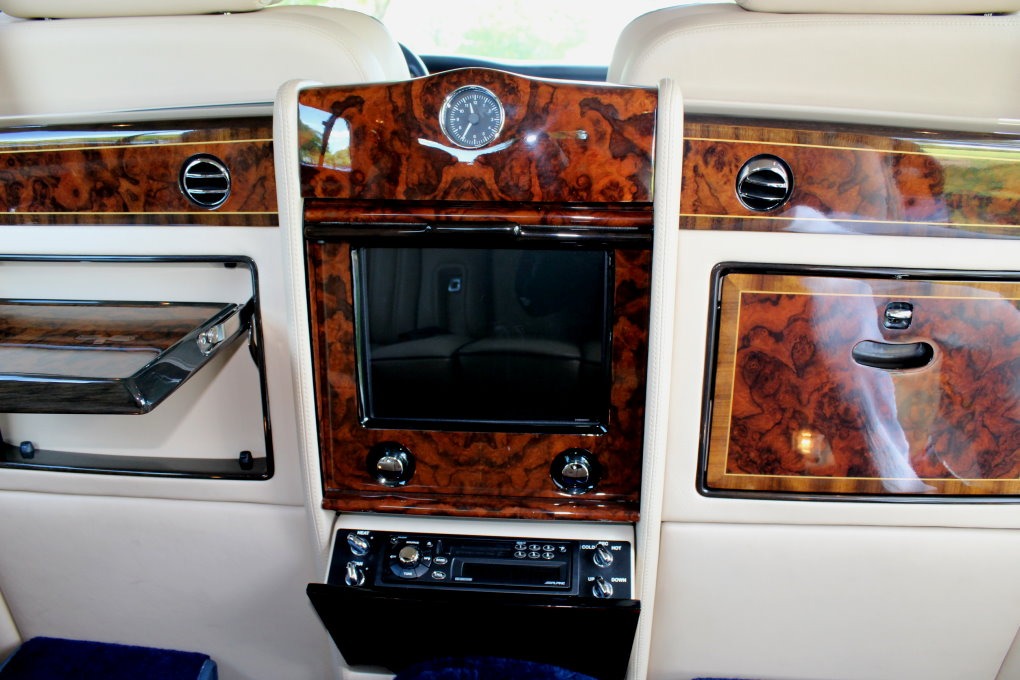 Used-1999-ROLLS-ROYCE-Silver-Spur-Park-Ward-Touring-Limousine