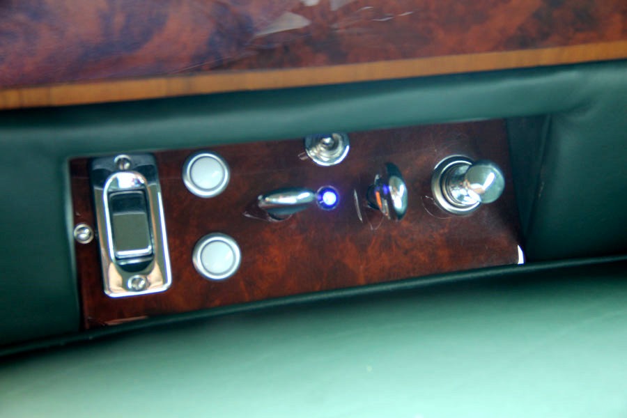 Used-1961-Rolls-PHANTOM-V-Limousine