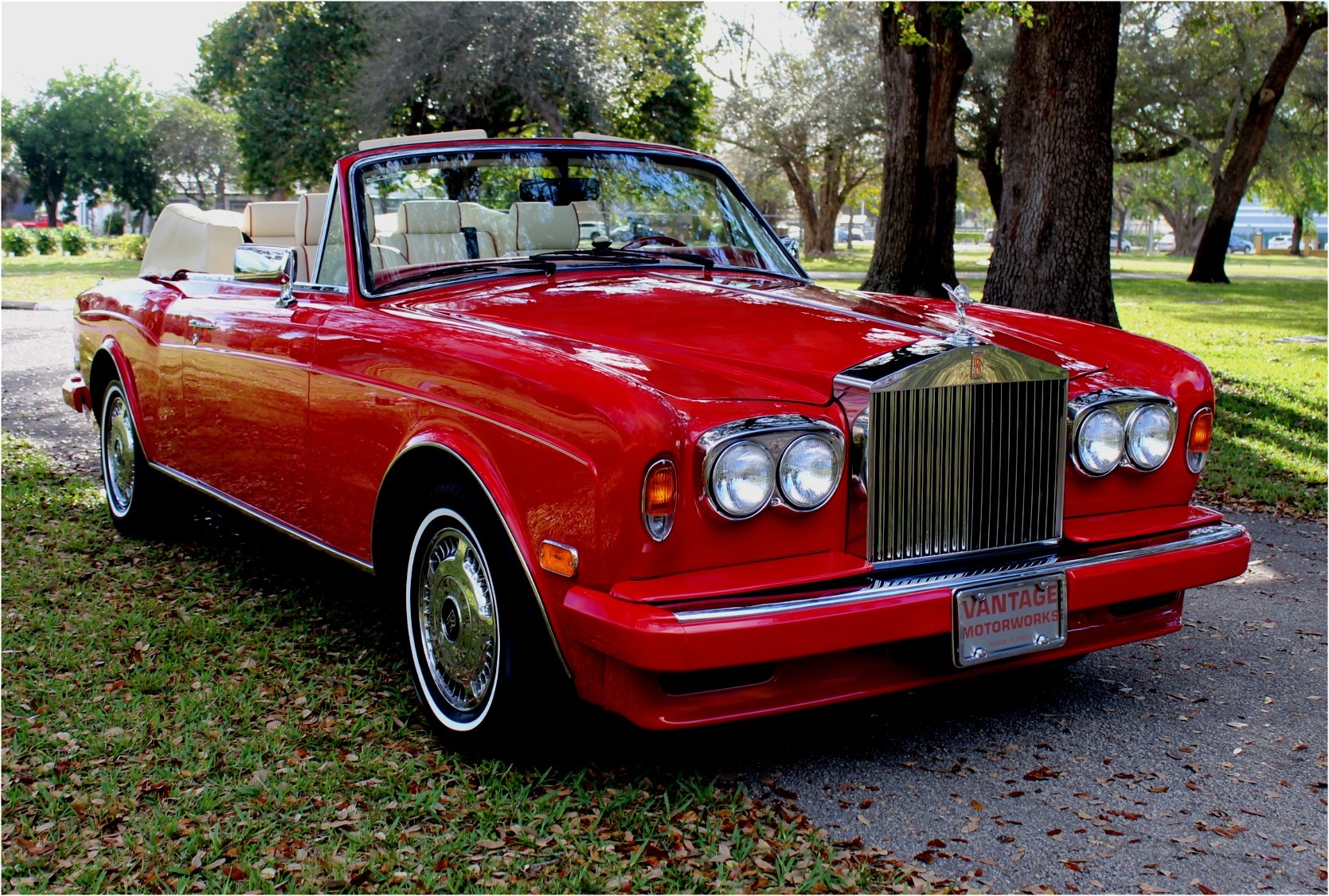 Used-1995-Rolls-Royce-Corniche-S--17-of-25