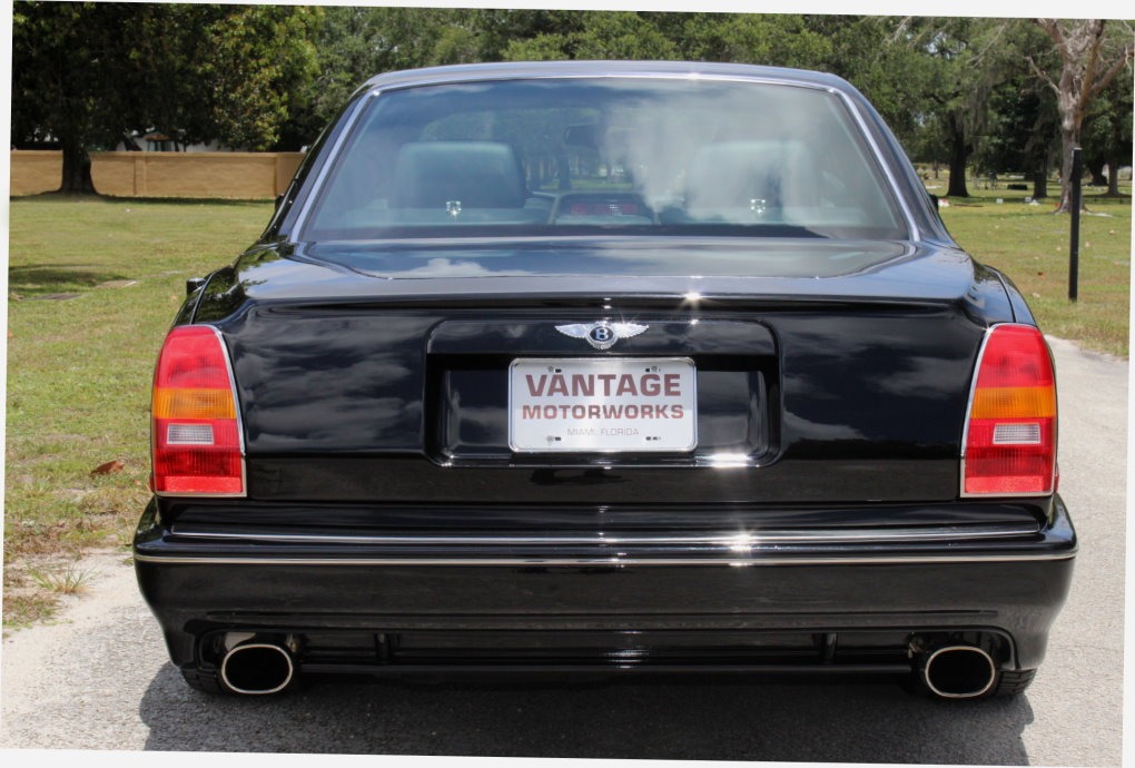 Used-2001-Bentley-Continental-R-420-Coupe