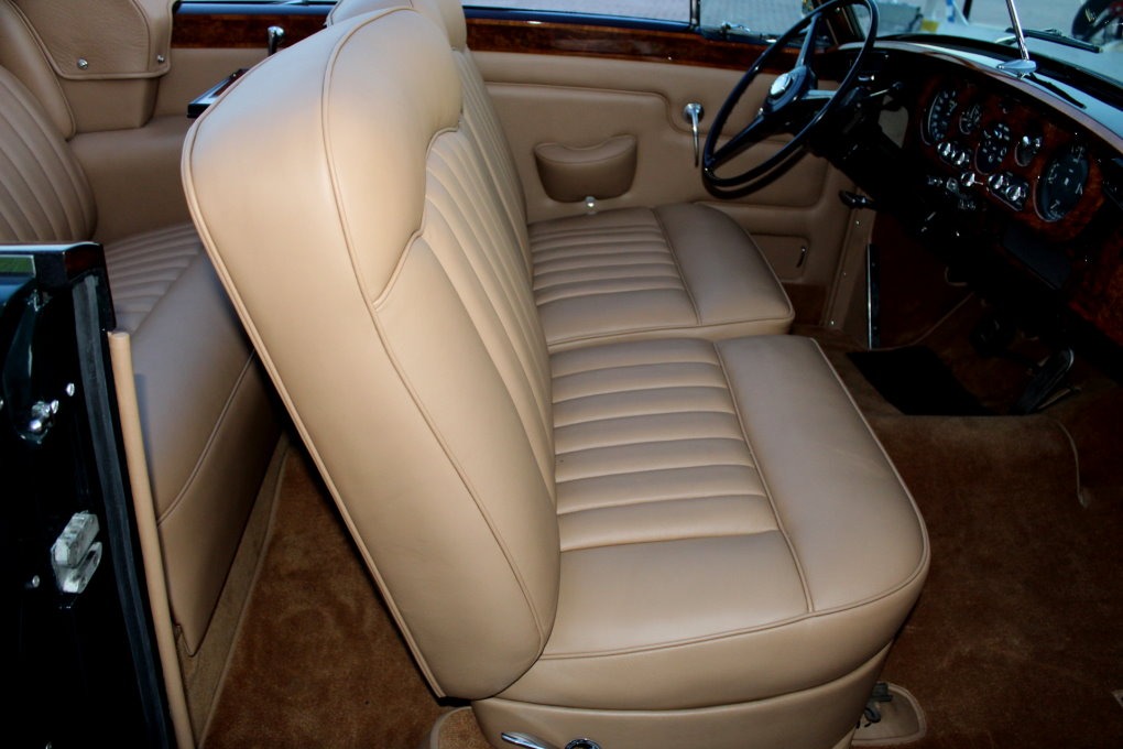 Used-1962-Rolls-Royce-Silver-Cloud-II-HJ-Mulliner-Drophead-Coupe