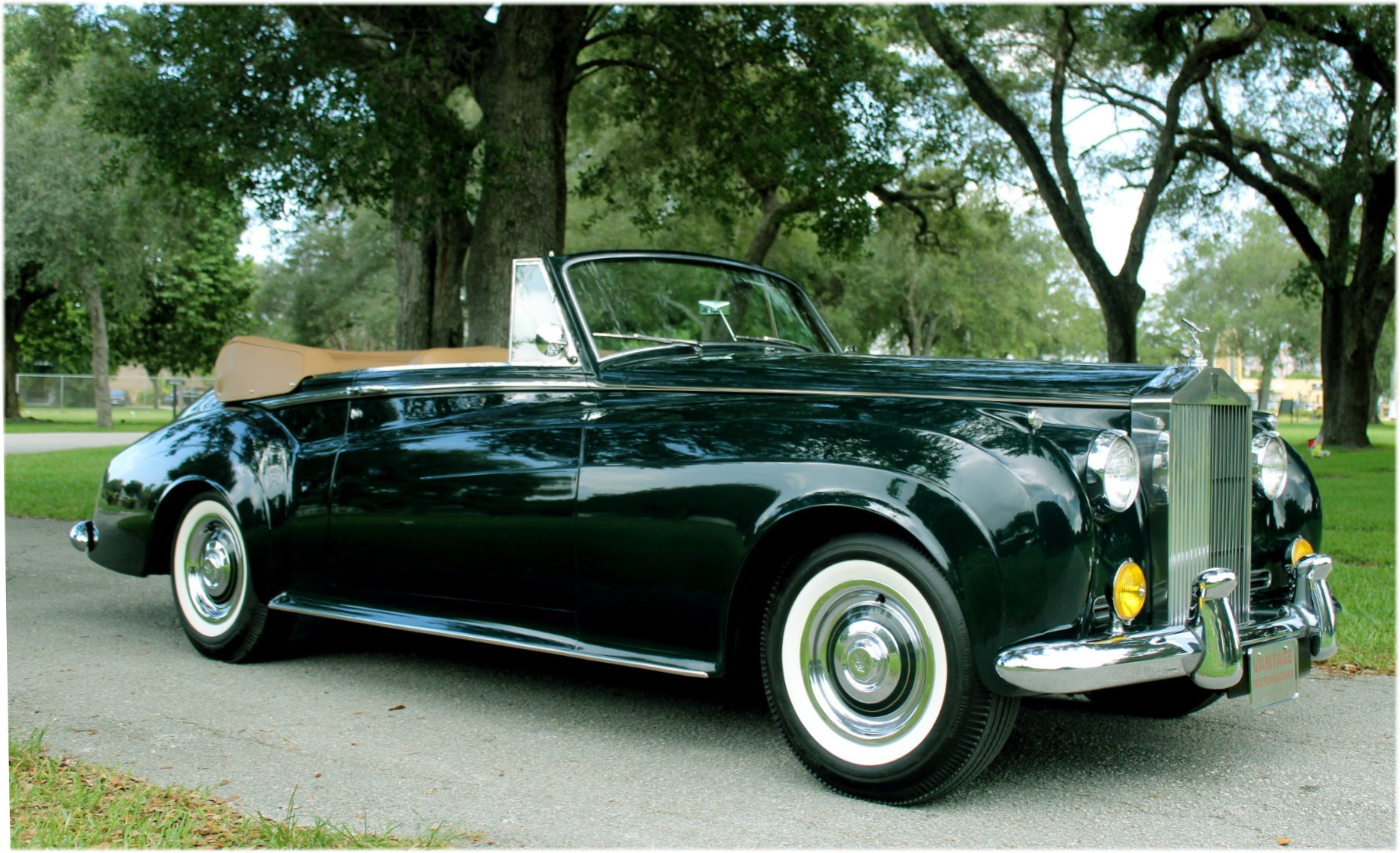 Used-1962-Rolls-Royce-Silver-Cloud-II-HJ-Mulliner-Drophead-Coupe