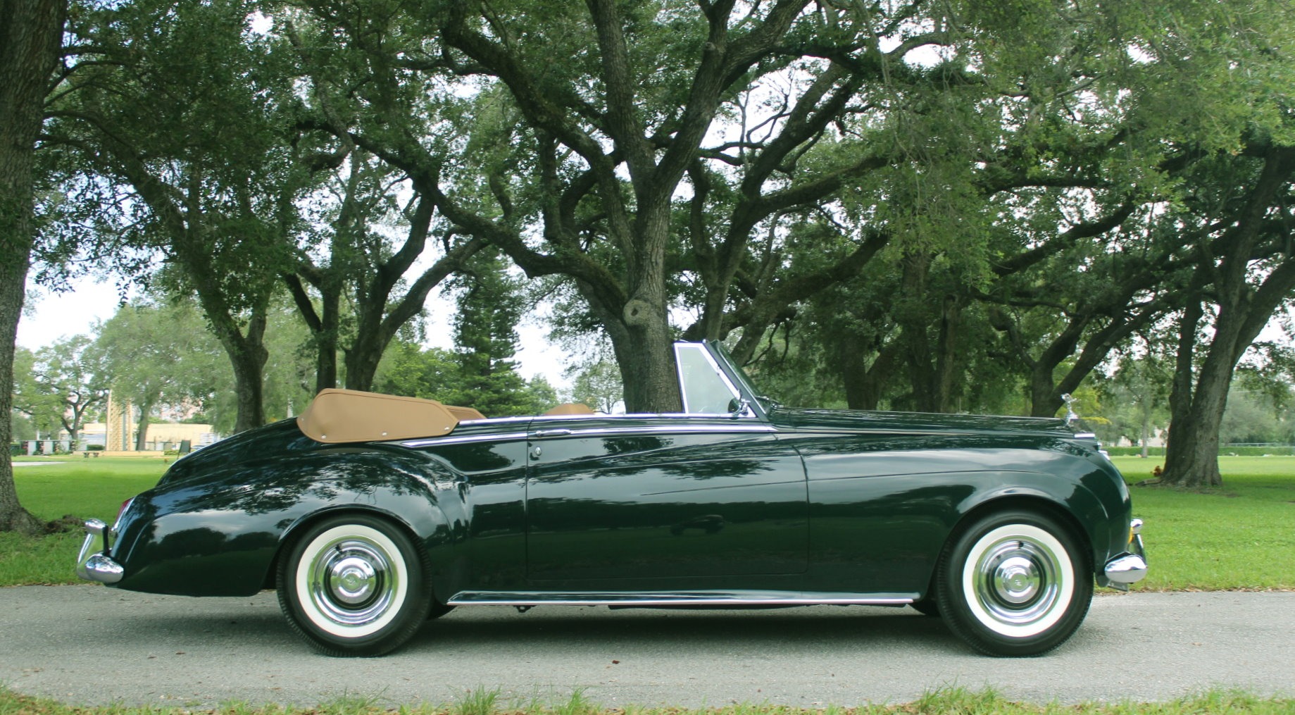 Used-1962-Rolls-Royce-Silver-Cloud-II-HJ-Mulliner-Drophead-Coupe
