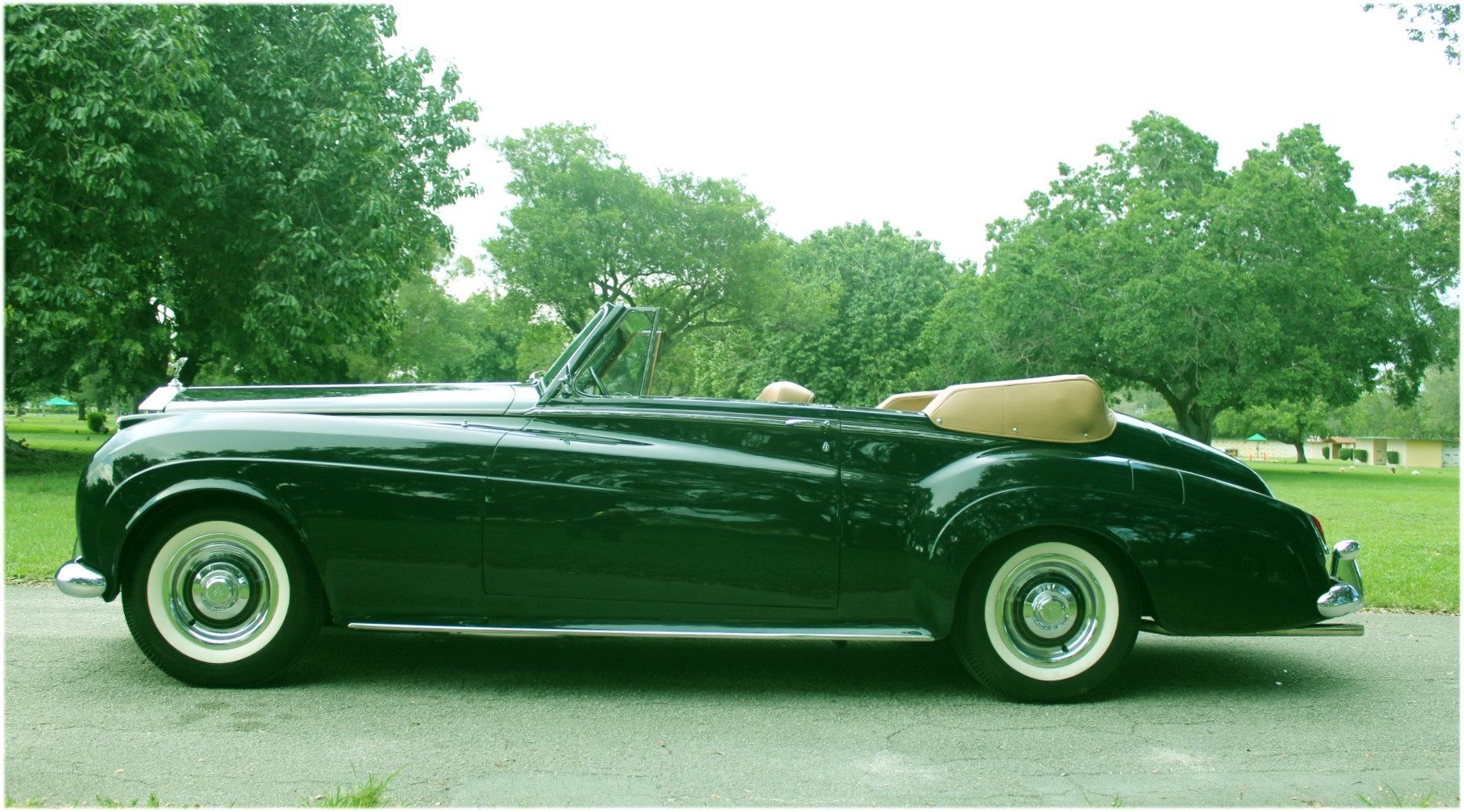 Used-1962-Rolls-Royce-Silver-Cloud-II-HJ-Mulliner-Drophead-Coupe