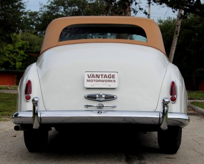 Used-1960-BENTLEY-S-2-HJ-Mulliner-Style-7492-Drophead-Coupe