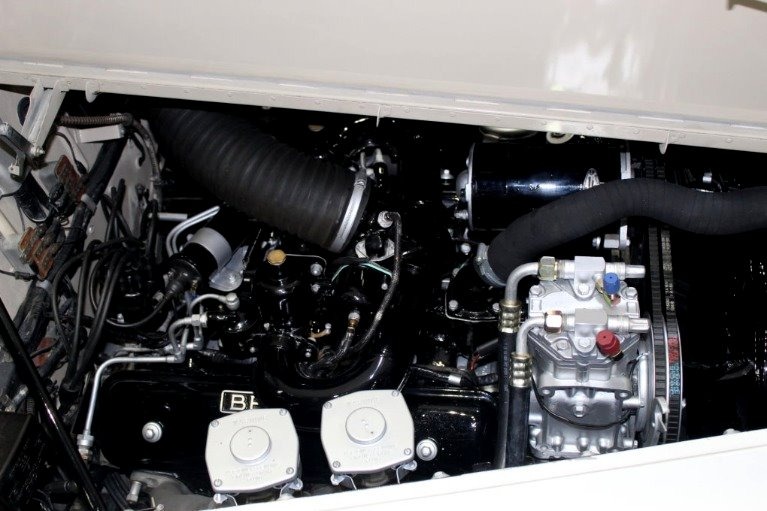 Used-1960-BENTLEY-S-2-HJ-Mulliner-Style-7492-Drophead-Coupe
