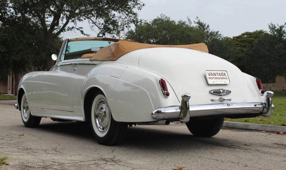 Used-1960-BENTLEY-S-2-HJ-Mulliner-Style-7492-Drophead-Coupe