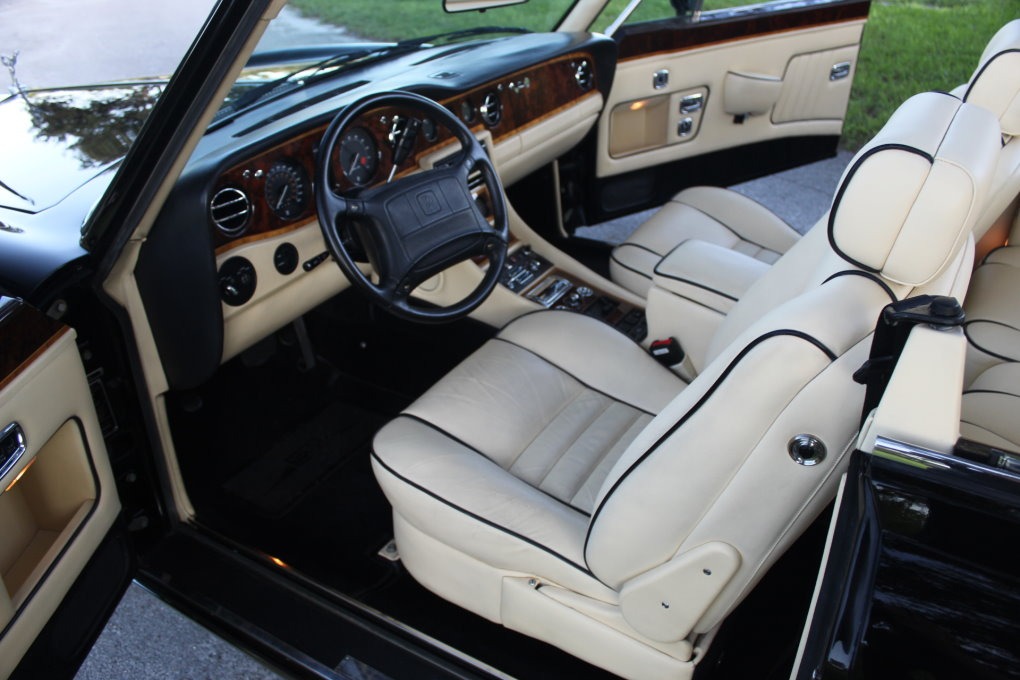 Used-1990-Rolls-Royce-Corniche-III
