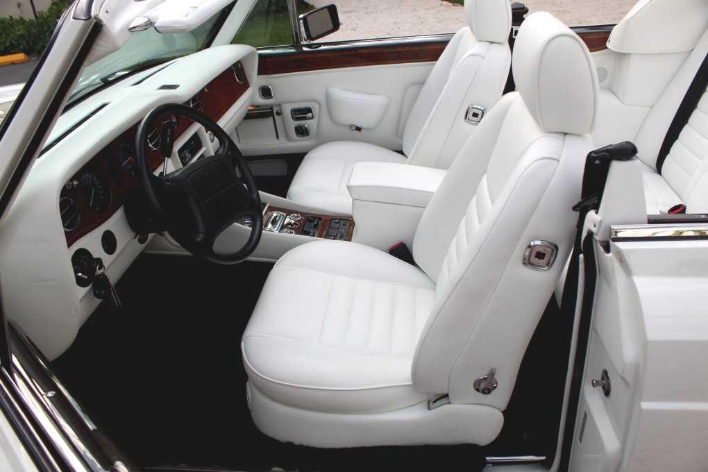 Used-1995-Rolls-Royce-Corniche-IV-Second-Series