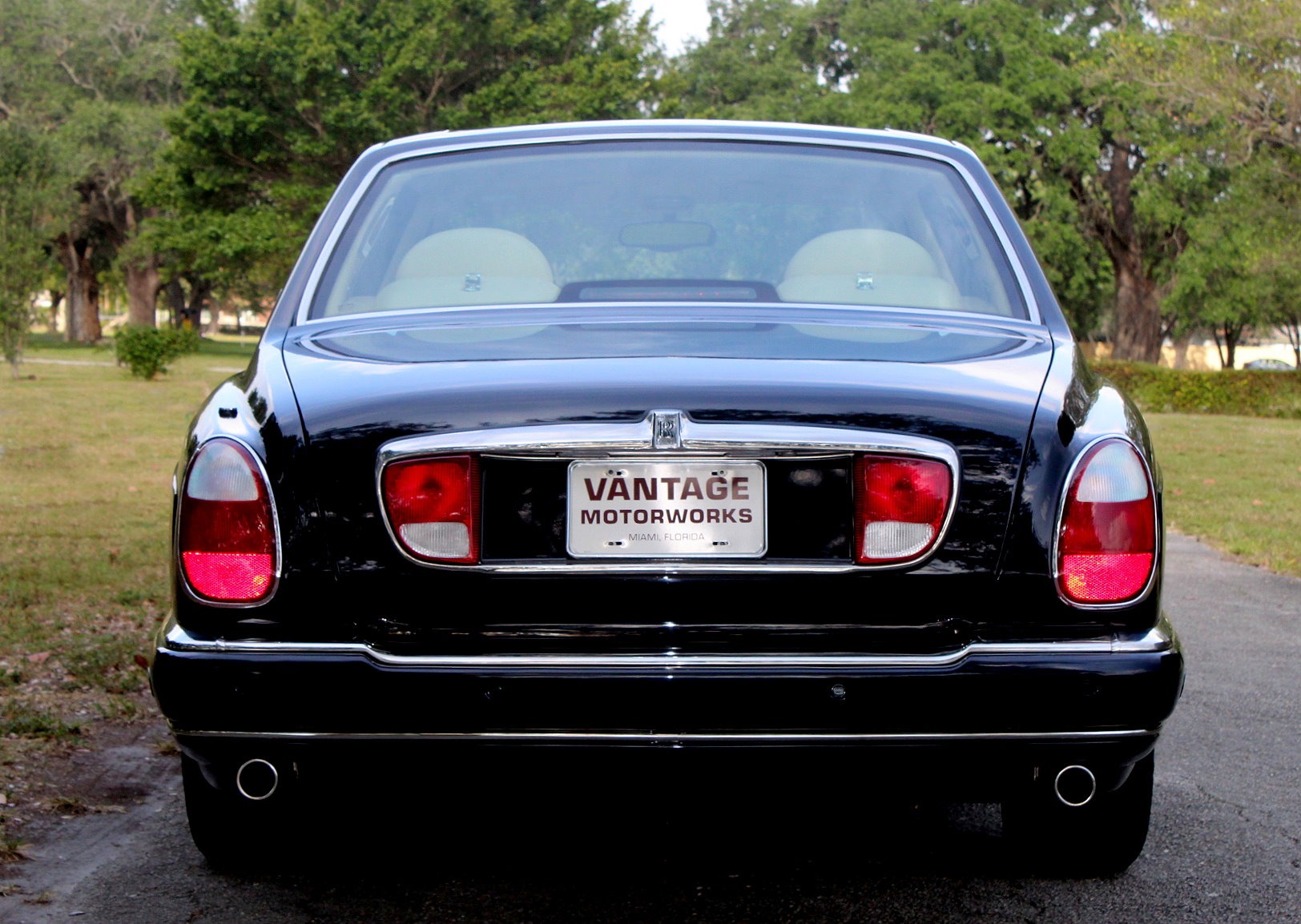 Used-2001-Rolls-Royce-Silver-Seraph-Park-Ward-Long-Wheelbase