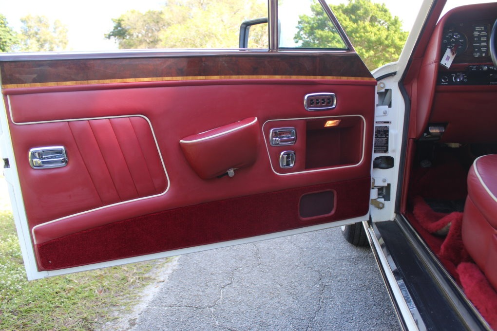Used-1988-Rolls-Royce-Corniche-II