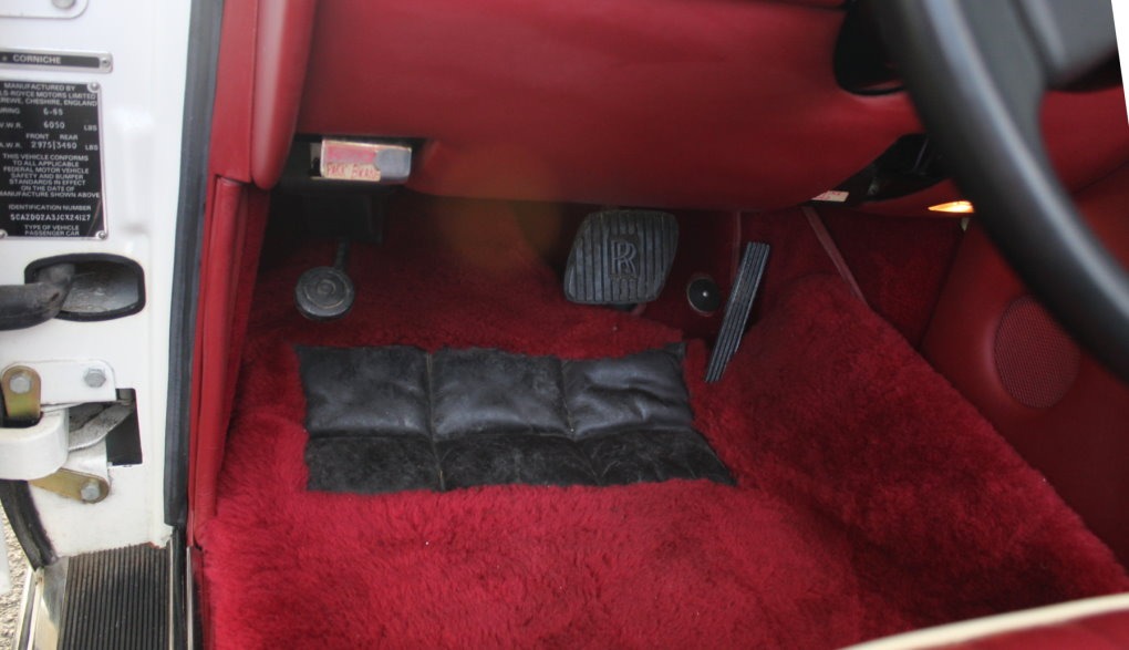 Used-1988-Rolls-Royce-Corniche-II
