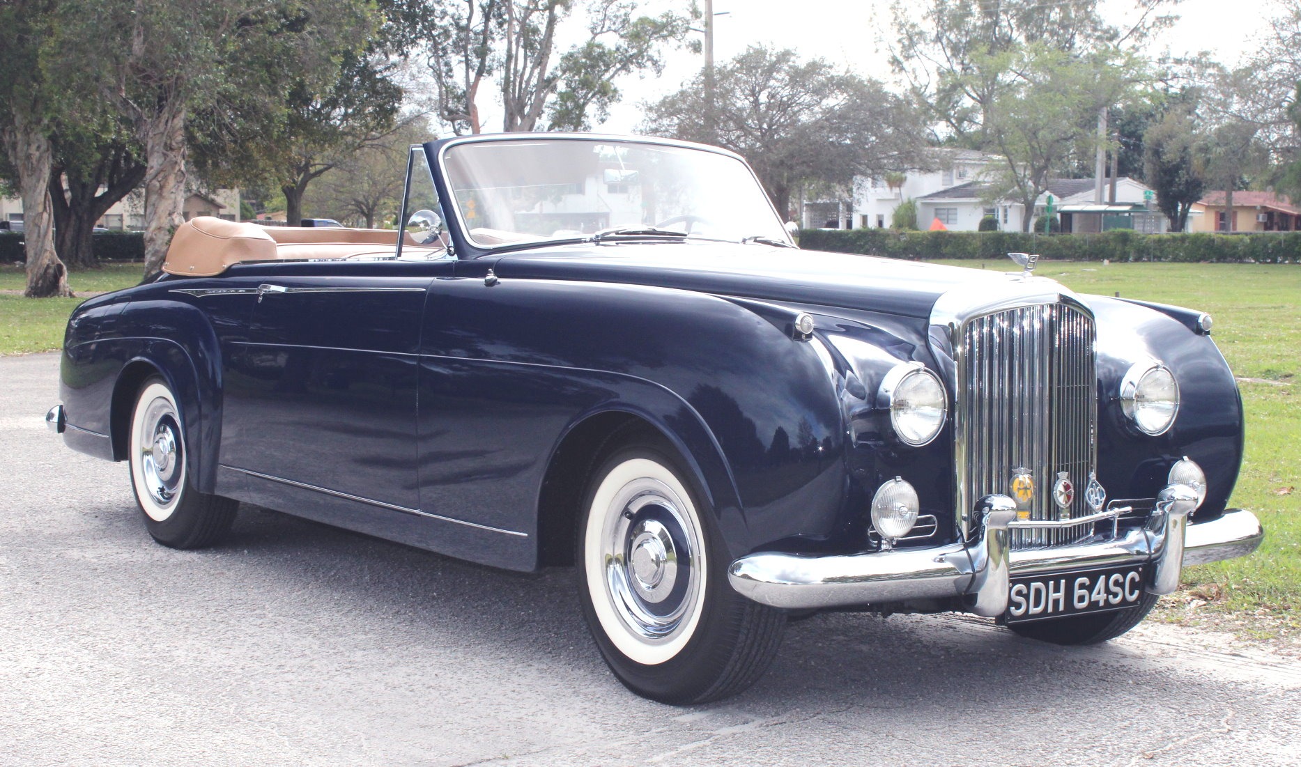 Used-1958-Bentley-S1-HJ-Mulliner-Style-7409-Drophead-Coupe
