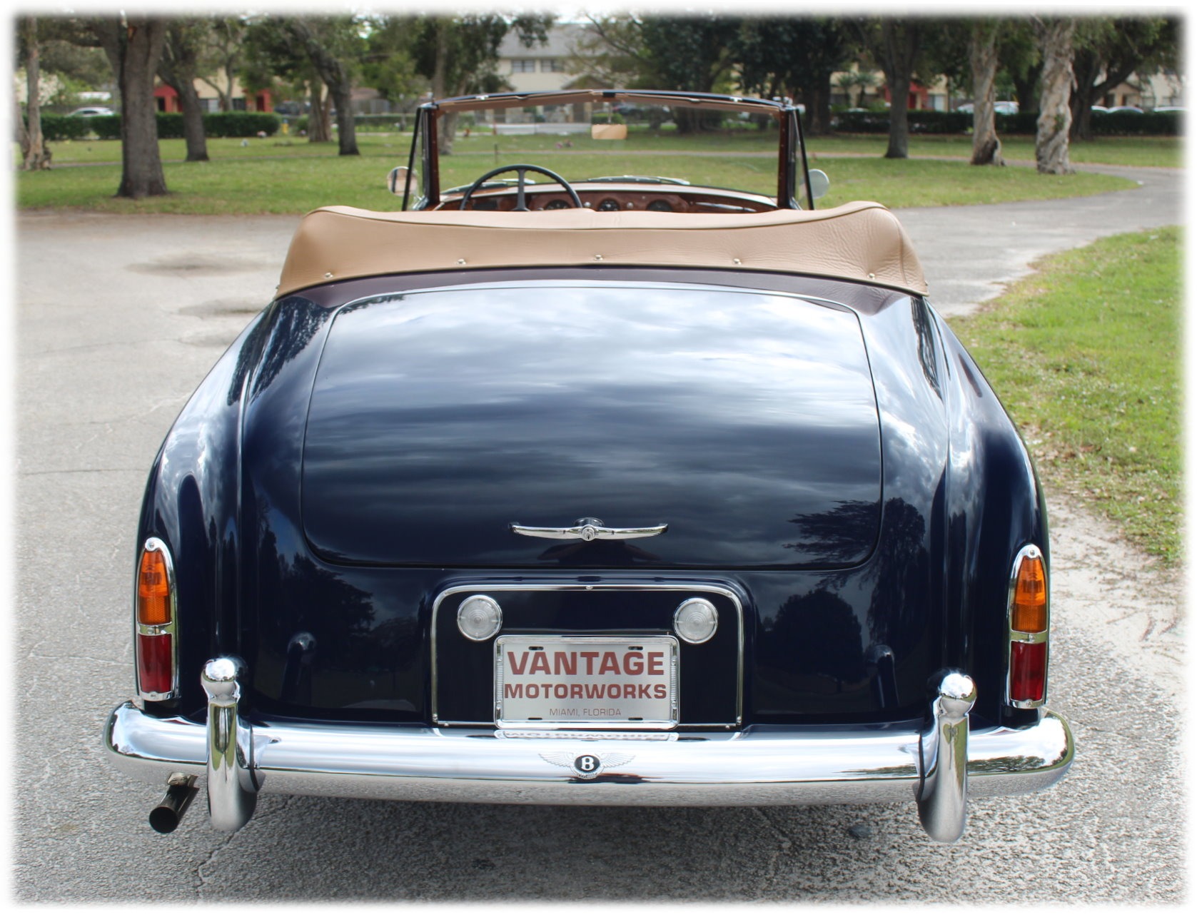 Used-1958-Bentley-S1-HJ-Mulliner-Style-7409-Drophead-Coupe