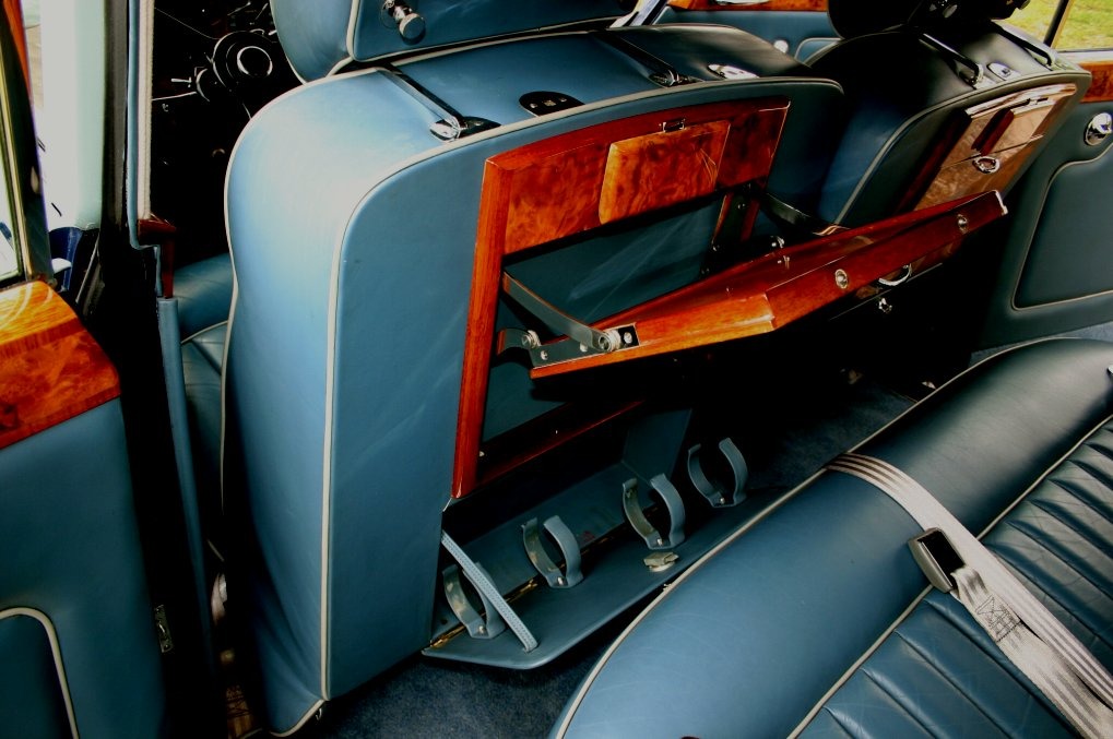 Used-1964-Rolls-Royce-Silver-Cloud-III-Radford-Equipped-Sedan