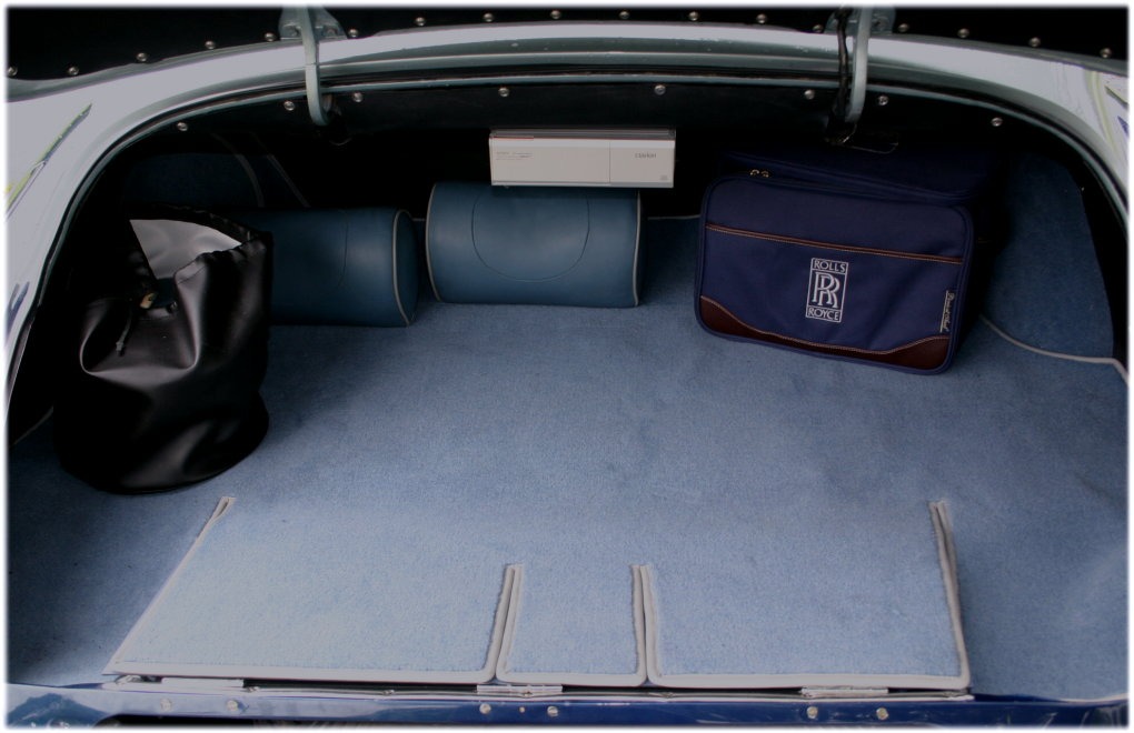 Used-1964-Rolls-Royce-Silver-Cloud-III-Radford-Equipped-Sedan