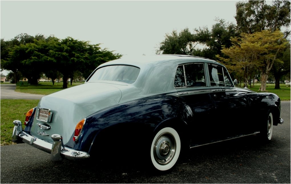Used-1964-Rolls-Royce-Silver-Cloud-III-Radford-Equipped-Sedan