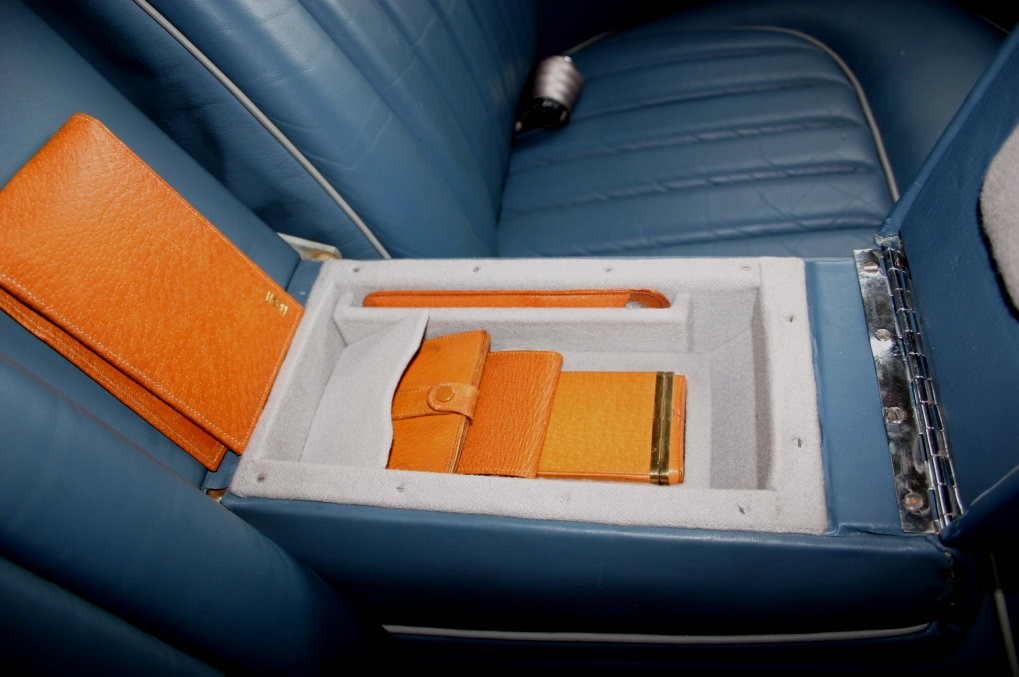 Used-1964-Rolls-Royce-Silver-Cloud-III-Radford-Equipped-Sedan