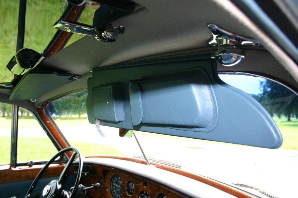 Used-1964-Rolls-Royce-Silver-Cloud-III-Radford-Equipped-Sedan