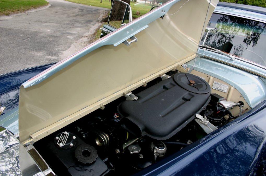 Used-1964-Rolls-Royce-Silver-Cloud-III-Radford-Equipped-Sedan