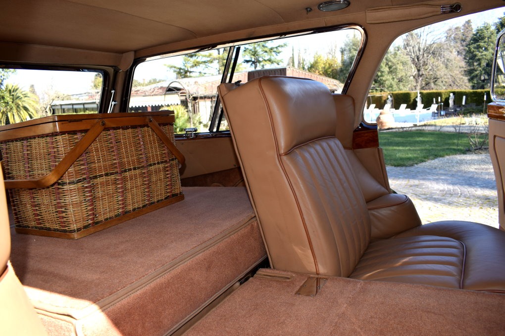 Used-1959-Rolls-Royce-Silver-Cloud-I-HJ-Mulliner-Radford-Estate-Wagon